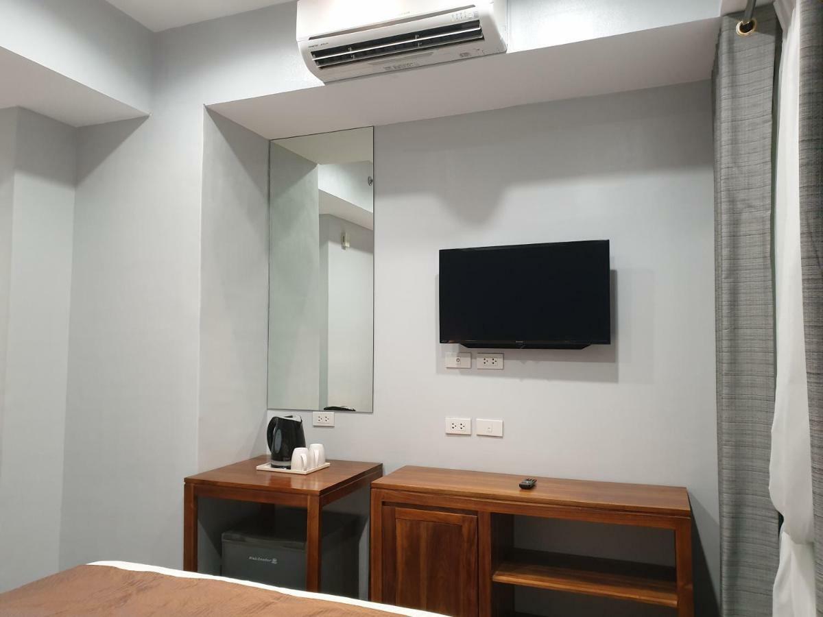 Leez Inn Makati Makati City Exterior foto